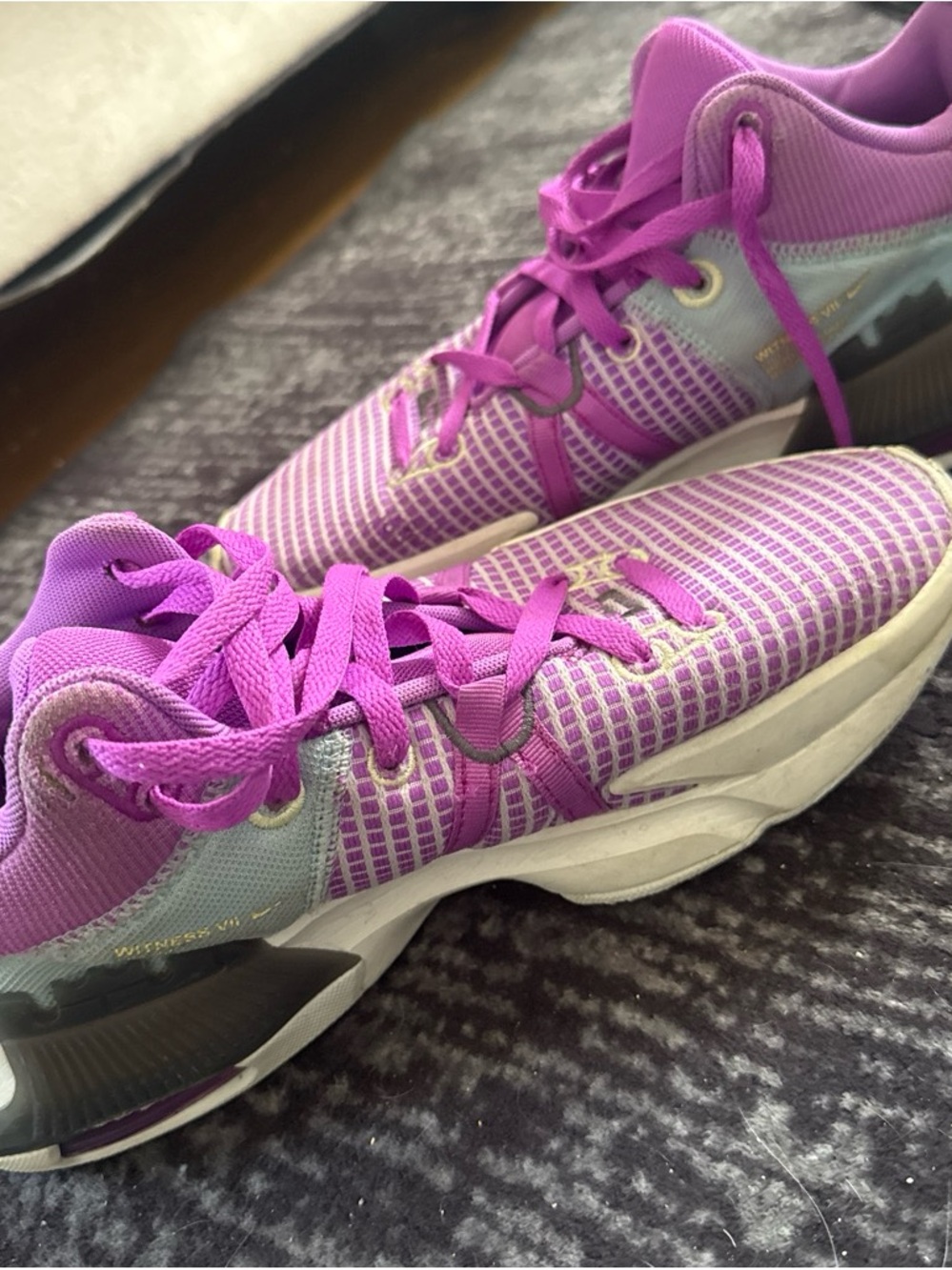 Nike LeBron Witness 7 Fuchsia Dream Purple – Men’s Size 10
